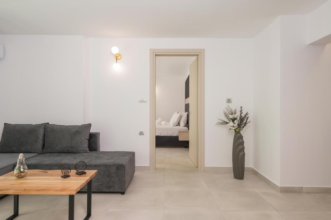 Quarters Luxury Apts Chania  Ngoại thất bức ảnh
