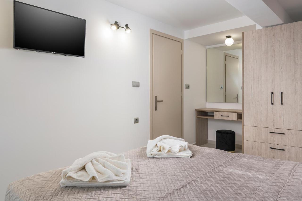 Quarters Luxury Apts Chania  Ngoại thất bức ảnh
